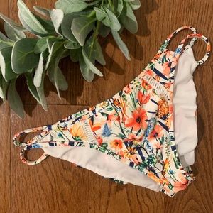 NWOT Floral Bikini Bottom